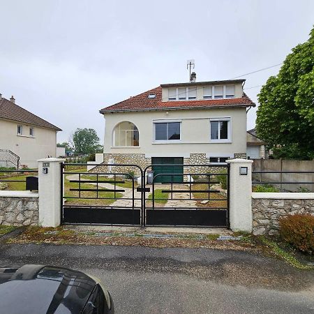 Marie Effat Thimote Villa นอยเยส์-ซัวร์-แช ภายนอก รูปภาพ